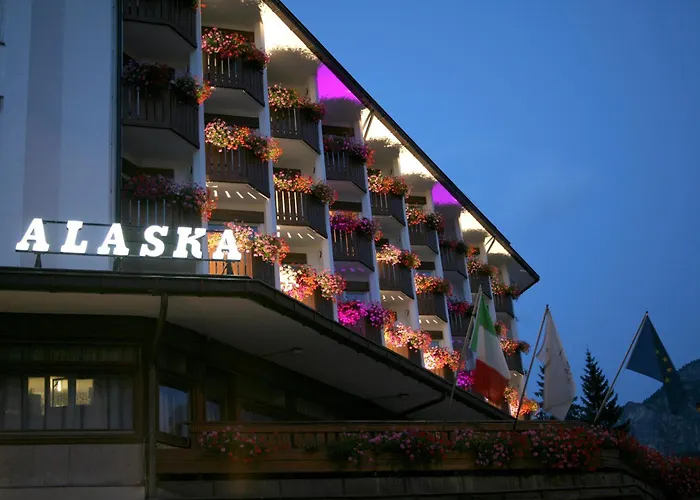 Hotel Alaska Cortina
